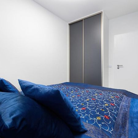 Platinium Apartment By Renters Prestige เรวัล ภายนอก รูปภาพ