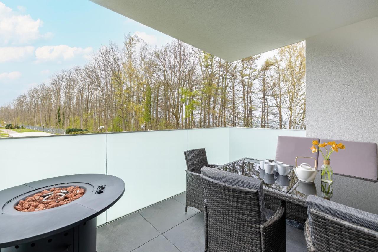 Platinium Apartment By Renters Prestige เรวัล ภายนอก รูปภาพ