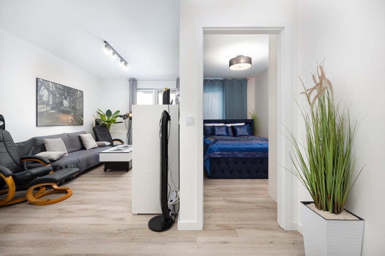 Platinium Apartment By Renters Prestige เรวัล ภายนอก รูปภาพ