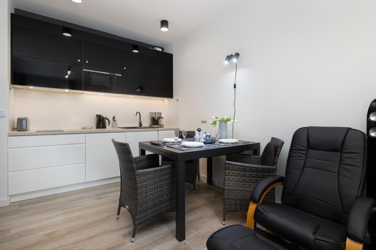 Platinium Apartment By Renters Prestige เรวัล ภายนอก รูปภาพ